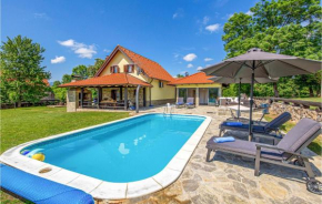 Amazing home in Lovinac with Outdoor swimming pool and 3 Bedrooms
